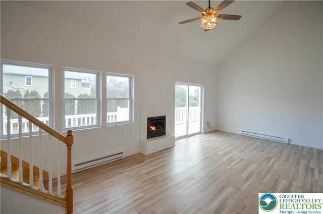 2 Elm Street, Mount Pocono Boro, PA 18344