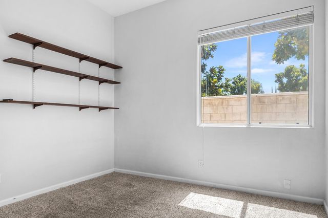 6100 N Stockdale Drive, Fresno, CA 93722