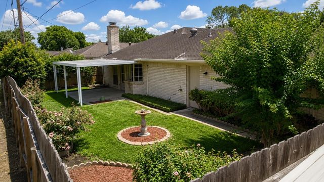 9106 Willow Meadow Drive, Houston, TX 77031