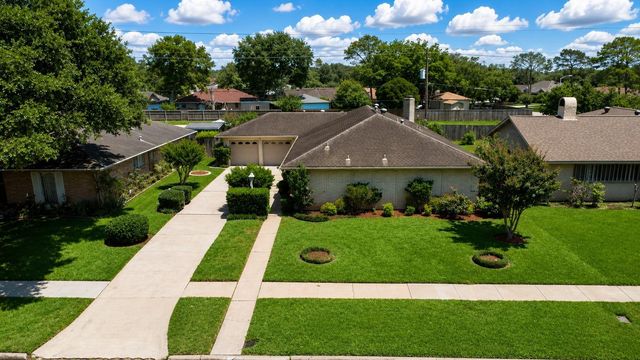 9106 Willow Meadow Drive, Houston, TX 77031