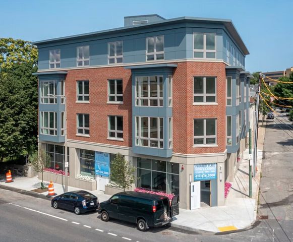386 Market St 206, Boston, MA 02135