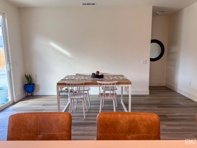 10213 Argi River Avenue, Bakersfield, CA 93311