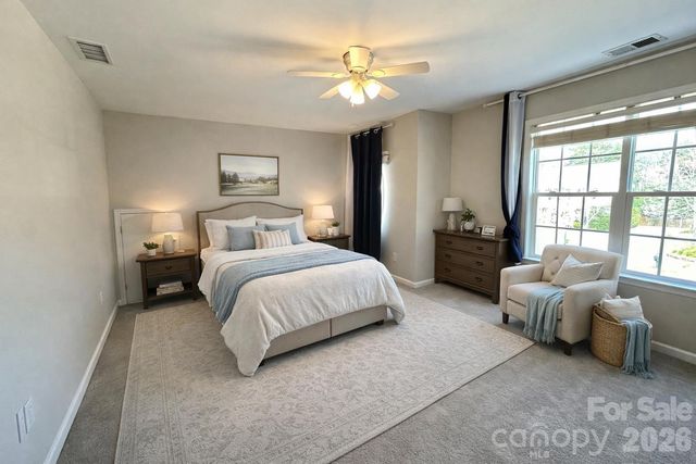 11106 Knight Castle Drive, Charlotte, NC 28277