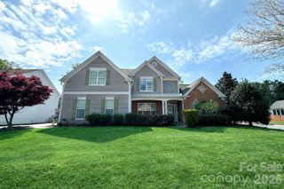 11106 Knight Castle Drive, Charlotte, NC 28277