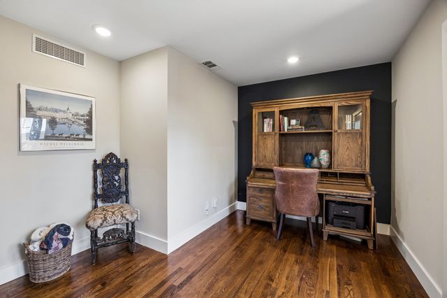 10919 Colbert Way, Dallas, TX 75218