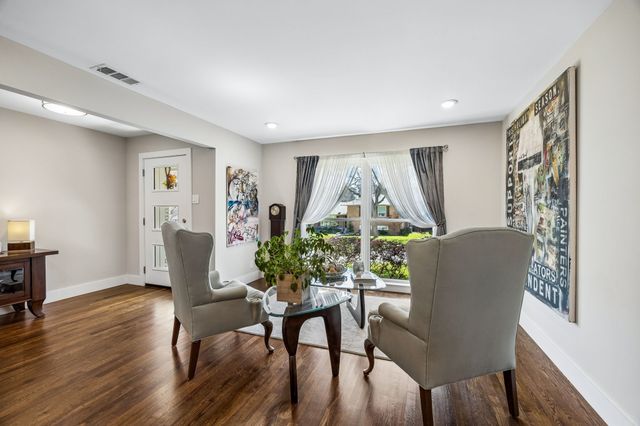 10919 Colbert Way, Dallas, TX 75218