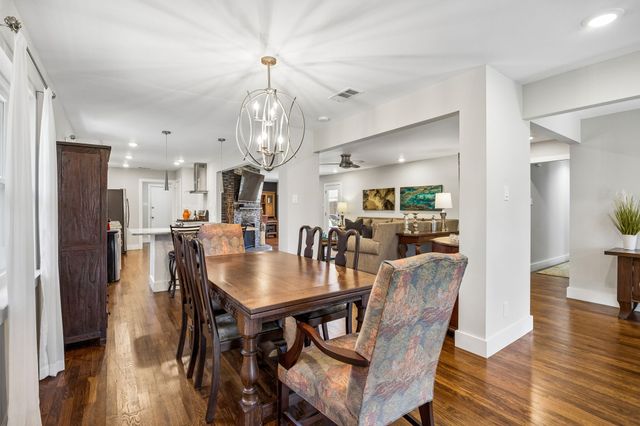 10919 Colbert Way, Dallas, TX 75218