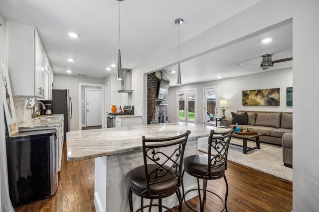 10919 Colbert Way, Dallas, TX 75218