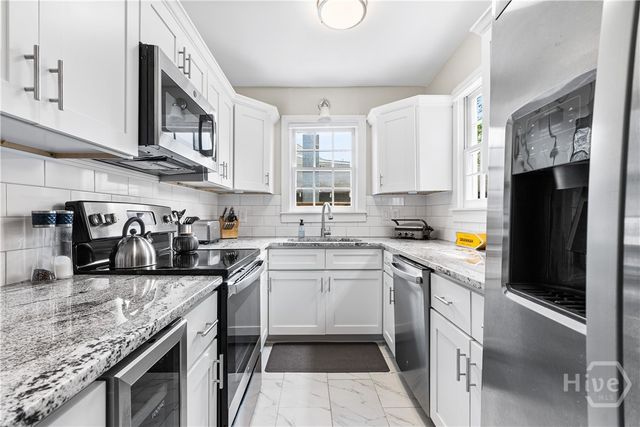 324 Price Street, Savannah, GA 31401