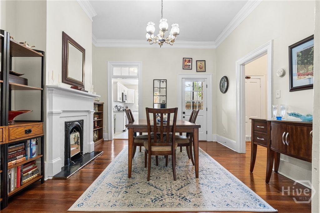 Image 12 of property listing at 324 Price Street, Savannah, GA 31401