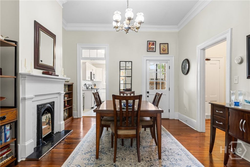 Image 14 of property listing at 324 Price Street, Savannah, GA 31401