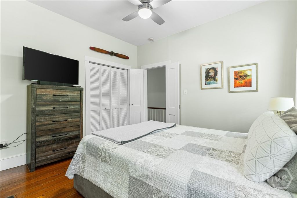 Image 22 of property listing at 324 Price Street, Savannah, GA 31401