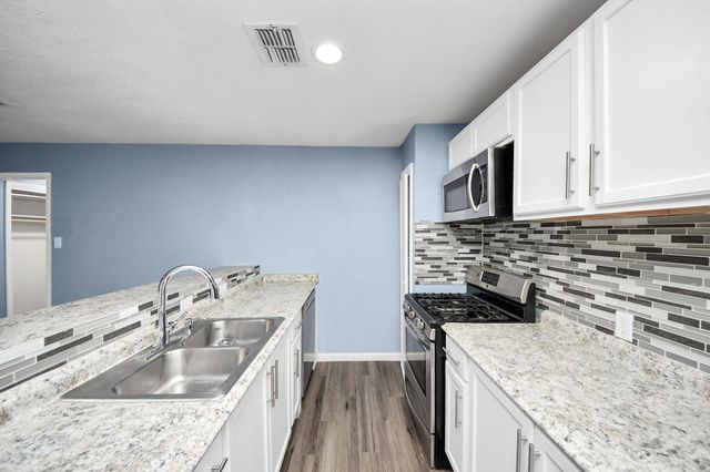 11510 Lock Gate Lane, Houston, TX 77048