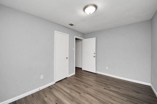 11510 Lock Gate Lane, Houston, TX 77048