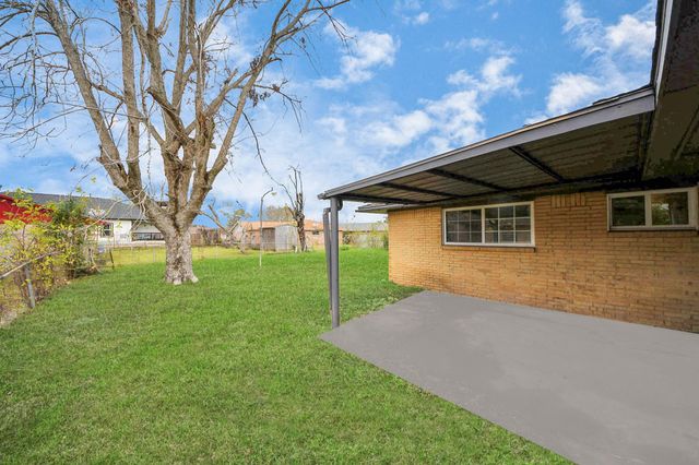 11510 Lock Gate Lane, Houston, TX 77048