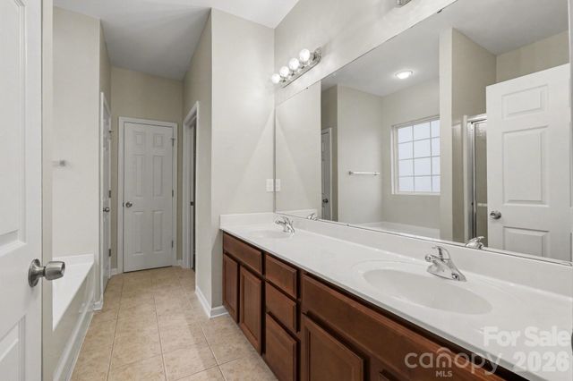 11225 Amherst Glen Drive, Charlotte, NC 28213