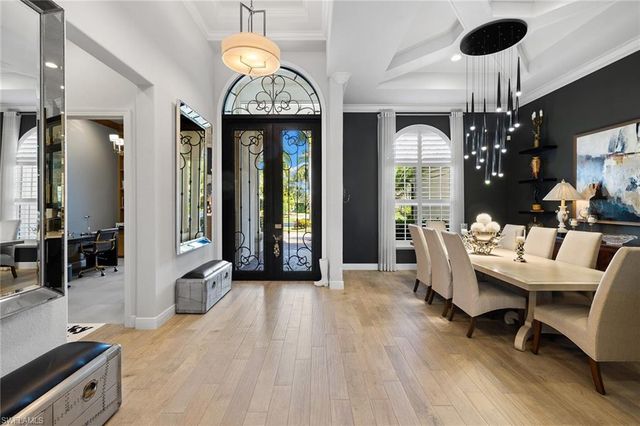 7837 Classics DR, Naples, FL 34113