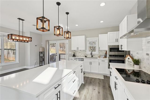 181 Eagle Glen Drive, Woodstock, GA 30189