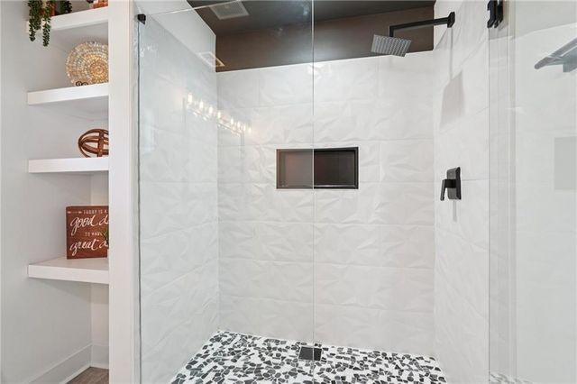 181 Eagle Glen Drive, Woodstock, GA 30189