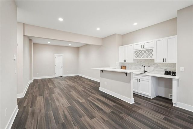 181 Eagle Glen Drive, Woodstock, GA 30189