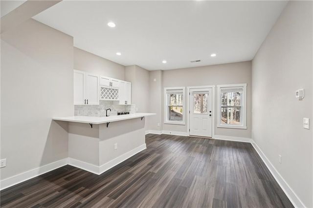 181 Eagle Glen Drive, Woodstock, GA 30189