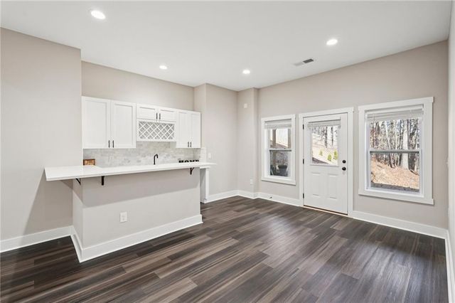 181 Eagle Glen Drive, Woodstock, GA 30189