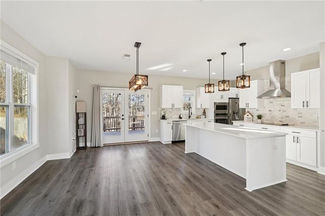 181 Eagle Glen Drive, Woodstock, GA 30189