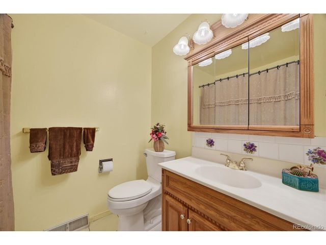 12577 W Arizona Pl, Lakewood, CO 80228