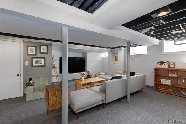 18221 Muirland Street, Detroit, MI 48221