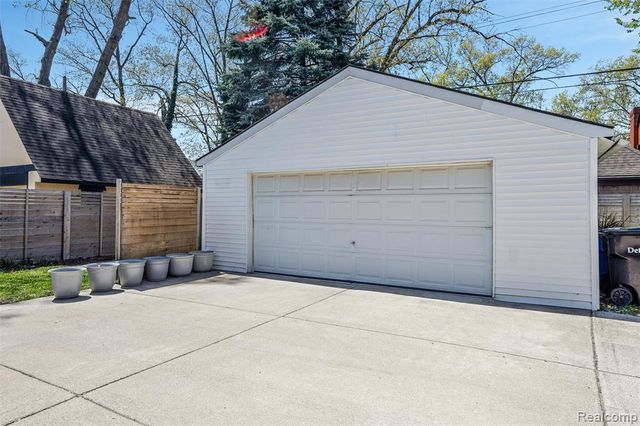 18221 Muirland Street, Detroit, MI 48221