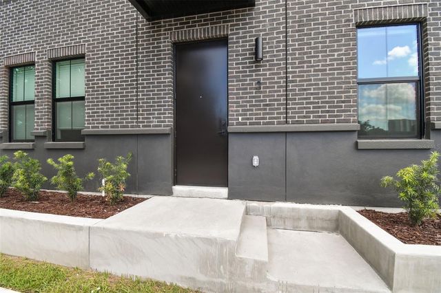 1218 E KAY STREET 27, Tampa, FL 33602