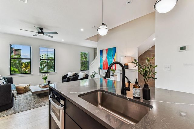 1218 E KAY STREET 27, Tampa, FL 33602