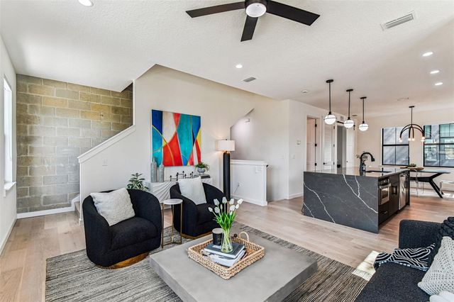 1218 E KAY STREET 27, Tampa, FL 33602