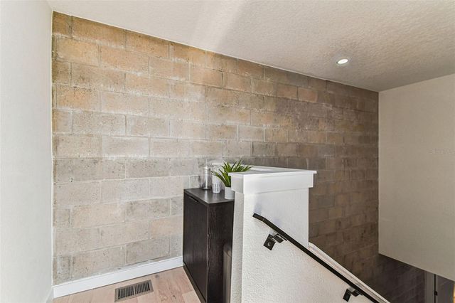 1218 E KAY STREET 27, Tampa, FL 33602