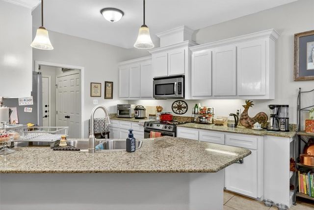 2942 Masterson Dr, Corpus Christi, TX 78415