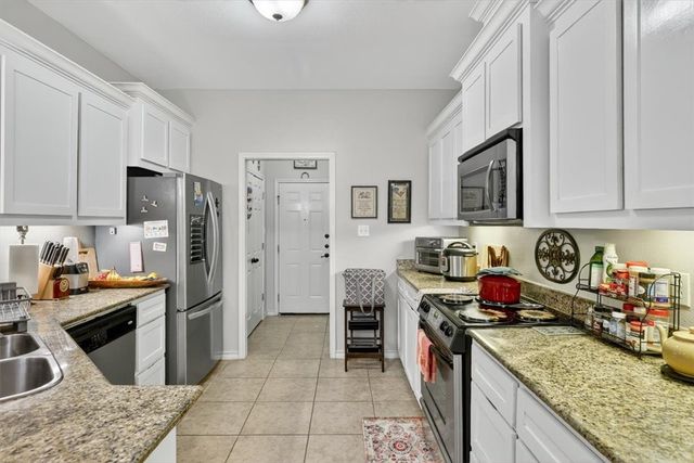 2942 Masterson Dr, Corpus Christi, TX 78415