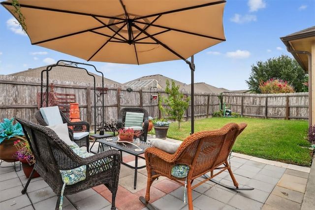 2942 Masterson Dr, Corpus Christi, TX 78415