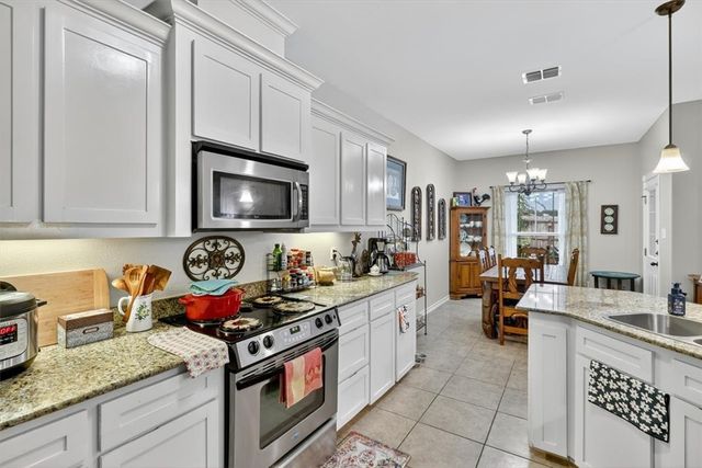 2942 Masterson Dr, Corpus Christi, TX 78415