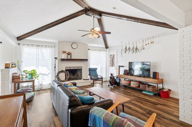 2829 Harvest Hill Drive, Grapevine, TX 76051