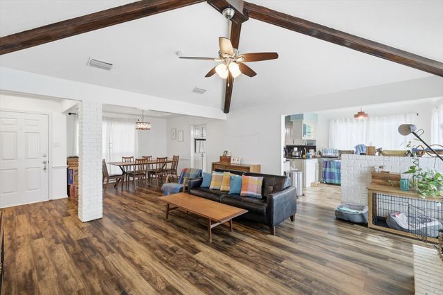 2829 Harvest Hill Drive, Grapevine, TX 76051