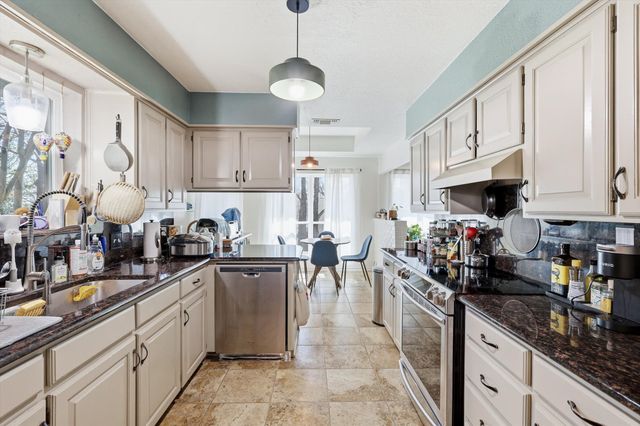 2829 Harvest Hill Drive, Grapevine, TX 76051