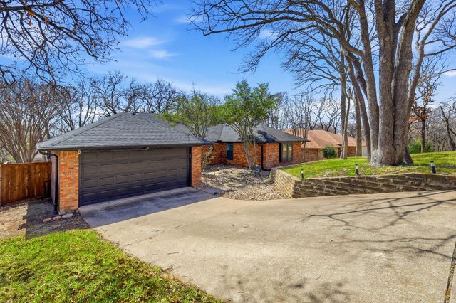 2829 Harvest Hill Drive, Grapevine, TX 76051