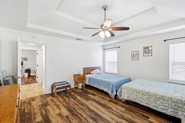 2829 Harvest Hill Drive, Grapevine, TX 76051