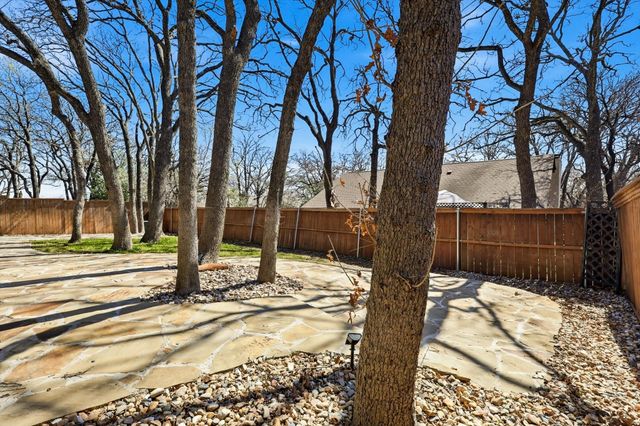 2829 Harvest Hill Drive, Grapevine, TX 76051