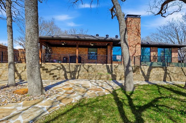2829 Harvest Hill Drive, Grapevine, TX 76051