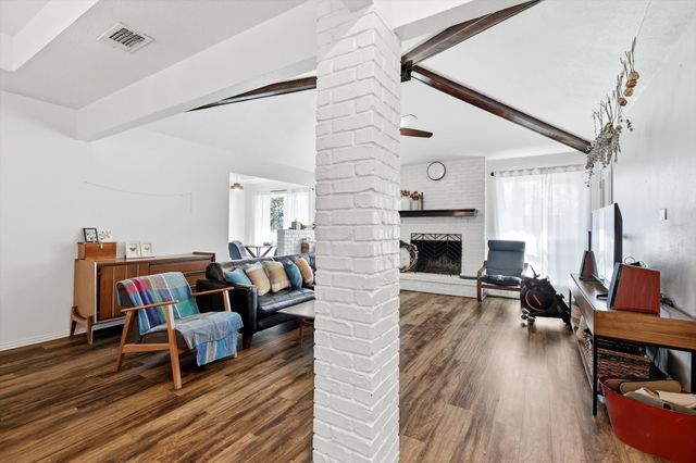 2829 Harvest Hill Drive, Grapevine, TX 76051