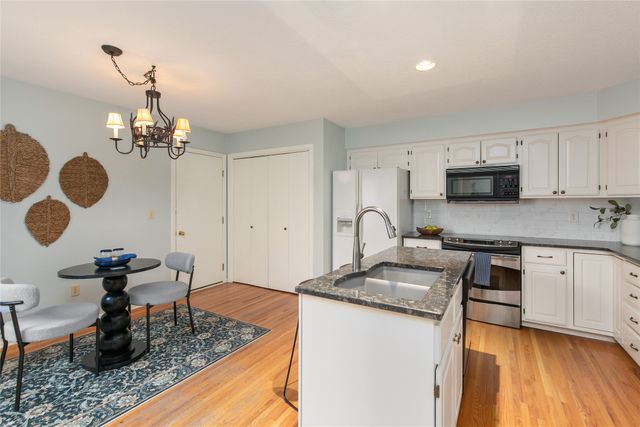 6012 Terrace Drive, Johnston, IA 50131