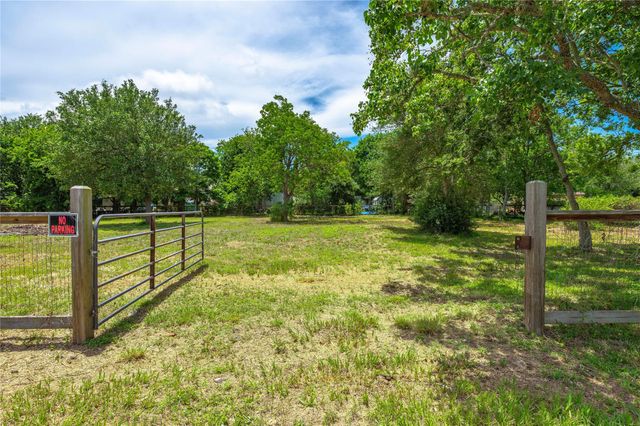 410-416 7th Street, Dickinson, TX 77539