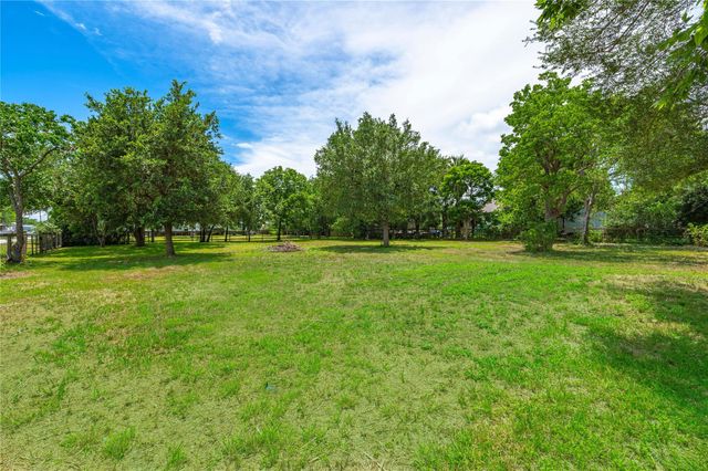 410-416 7th Street, Dickinson, TX 77539