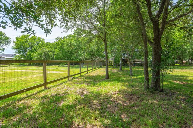 410-416 7th Street, Dickinson, TX 77539